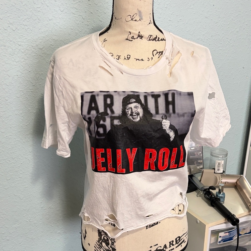 Jelly Roll cropped Graphic Short Sleeve Tee in White